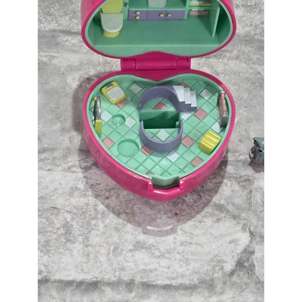 Polly Pocket Bluebird 1991 VTG Bathtime Fun Ring Micro Playset Heart Compact‎